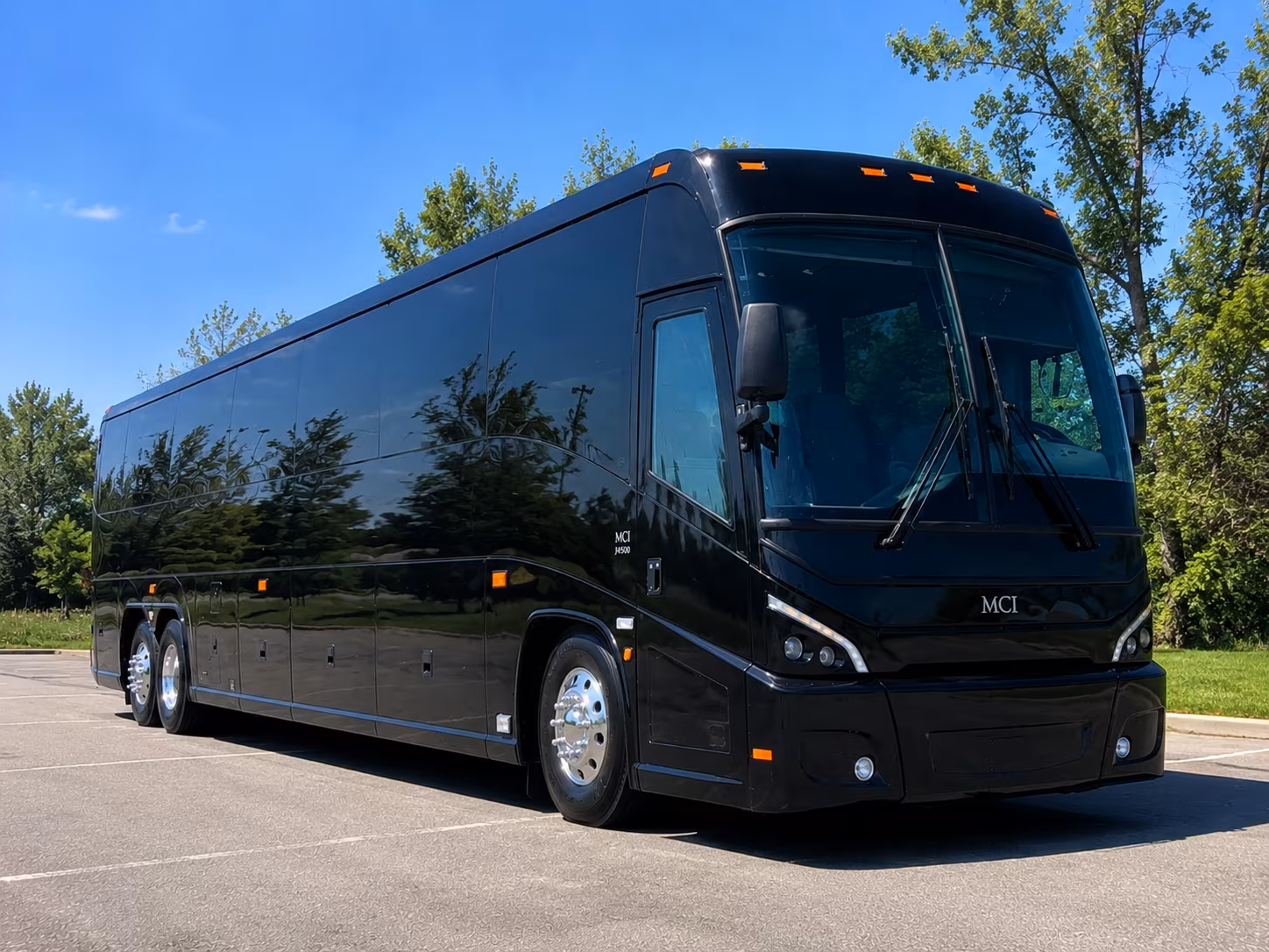 Dallas Airport Shuttle & Transportation party bus exterior