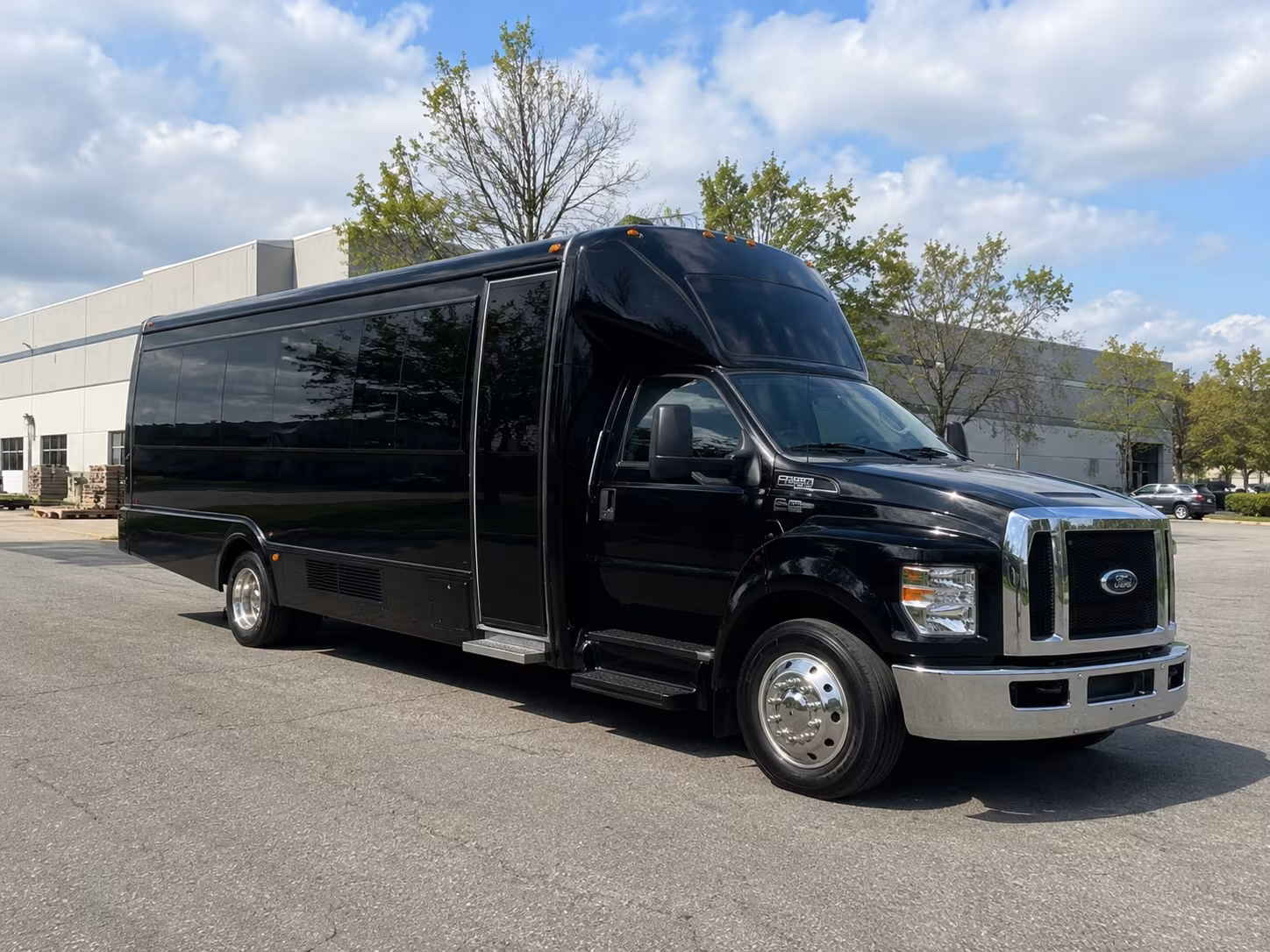 Dallas Birthday, Sweet 16, & Quinceañera Transportation party bus exterior