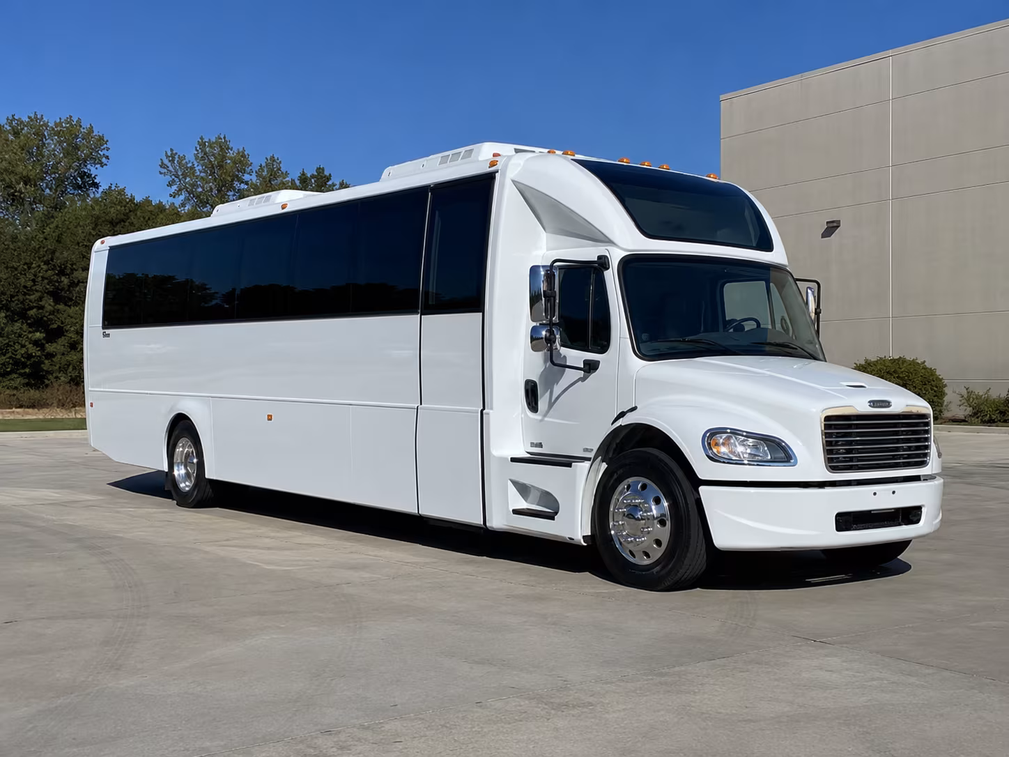 Dallas Birthday, Sweet 16, & Quinceañera Transportation group transportation