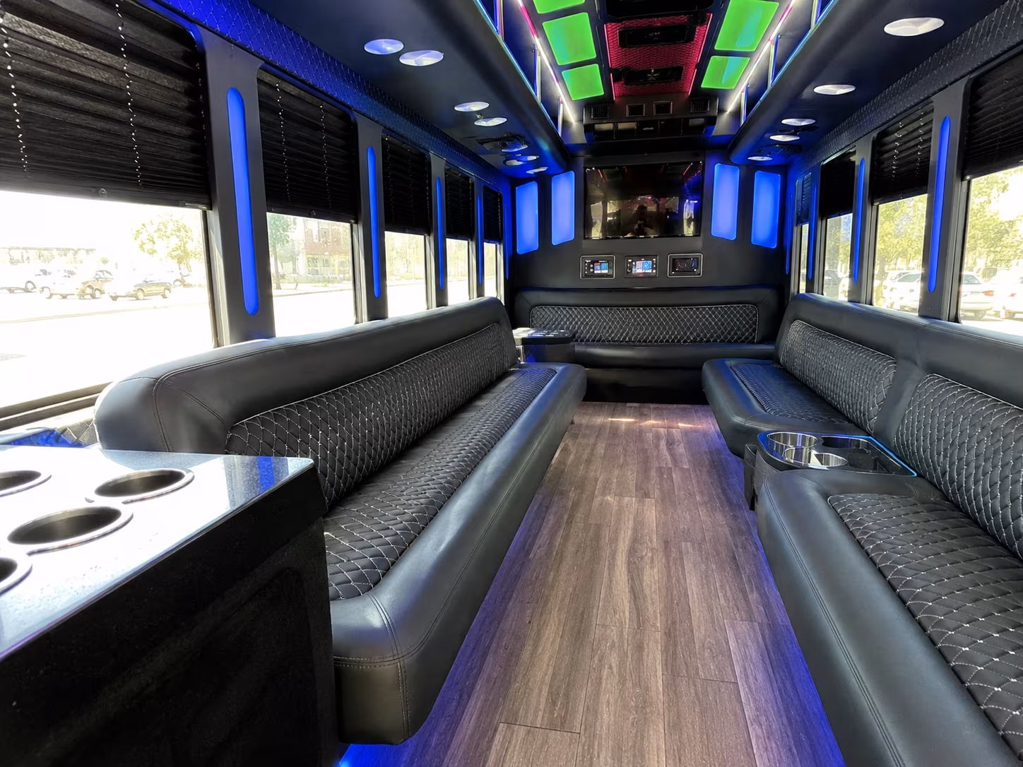 Dallas Winery Tour & Pub Crawl Transportation party bus exterior