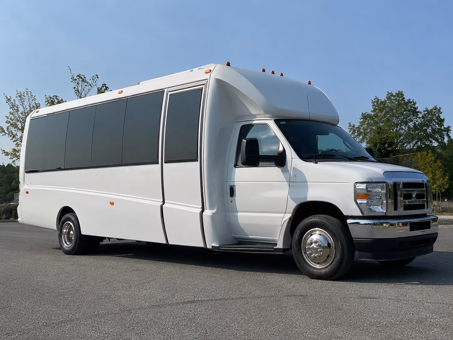 Irving Winery Tour & Pub Crawl Transportation